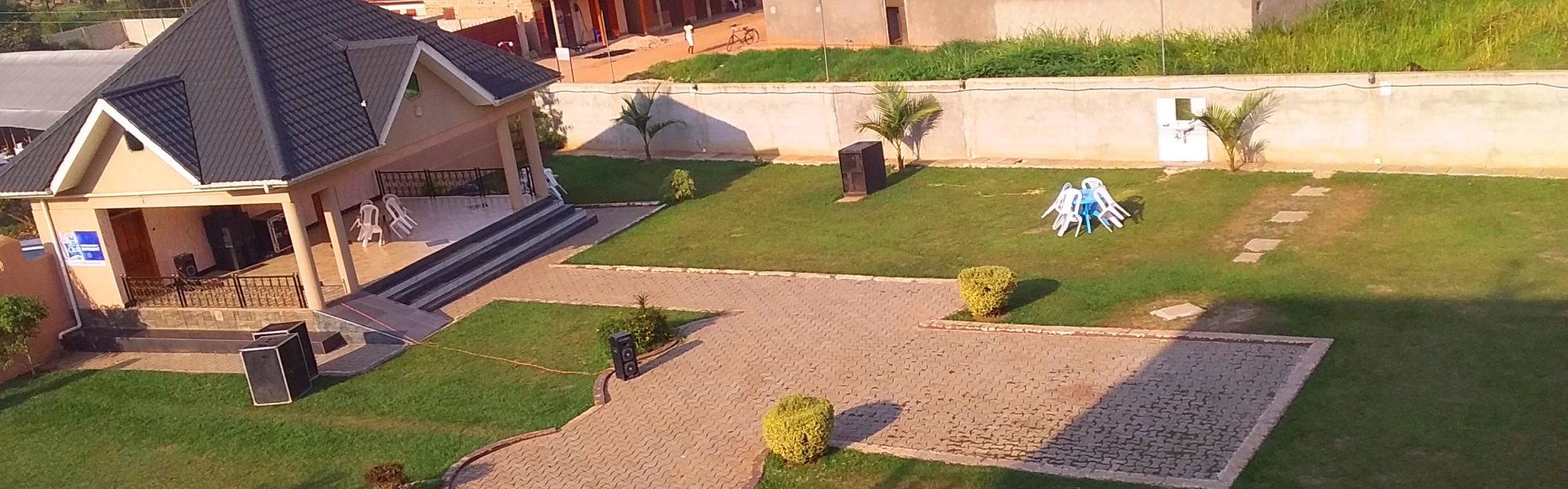 Senevin Hotel Gardens & Conference